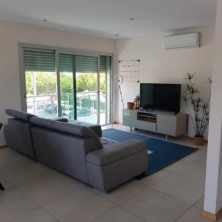 Modern On The Of Falesia البوفيرا